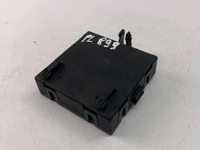 Mercedes-Benz A1669004302 A-CLASS (W176) 2015 Unité de commande pour porte - Image 1