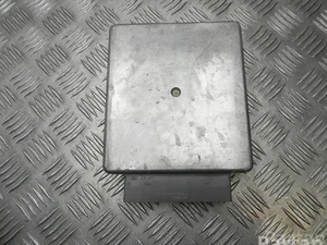 Ford YS4F-12A650-PA / YS4F12A650PA FOCUS Turnier (DNW) 2000 Unité de contrôle moteur