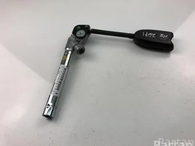 Chevrolet 95963887 AVEO Hatchback (T300) 2013 Boucle de ceinture de sécurité - Image 1