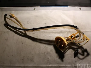 BMW 7190944 1 (E87) 2009 Pompe à carburant / accessoires