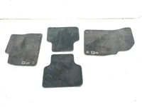 Audi 4M8061275, 4M8061276B Q8 (4MN, 4MT) 2021 Conjunto de alfombras