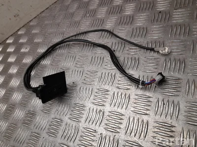 Mercedes-Benz A 254 820 80 00 / A2548208000 GLC X254 2024 Urządzenie wejściowe USB - Zdjęcie 1