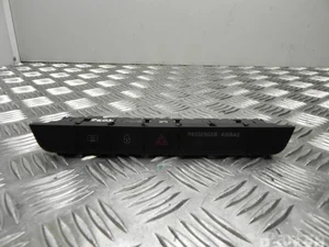 Škoda 6V0 927 132 A / 6V0927132A FABIA III (NJ3) 2015 Commutateur multiple