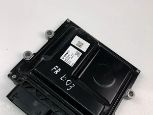 Volvo 32242005 XC90 II 2019 Unidad de control del motor