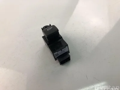 Volvo 31394840 V40 Hatchback 2016 Bouton de lève-vitre - Image 1