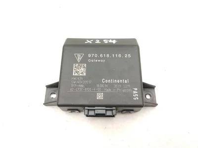 Porsche 970.618.116.25 / 97061811625 PANAMERA (970) 2015 Interface de diagnostic (passerelle) - Image 1