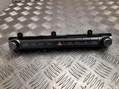 Hyundai 96540BE000 Kona II 2024 Commutateur multiple - Image 1