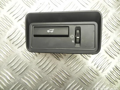 Land Rover CPLA 11654 CA / CPLA11654CA RANGE ROVER IV (L405) 2014 Bouton du coffre à bagages - Image 1