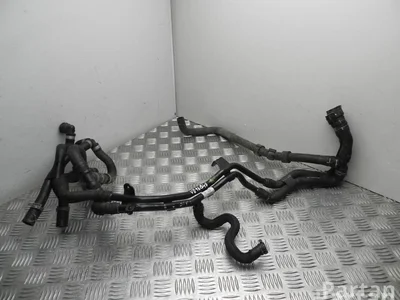 Volkswagen 5Q0 121 065 H / 5Q0121065H PASSAT Variant (3G5) 2016 Bride de liquide de refroidissement - Image 1