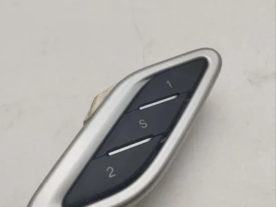 Maserati GHIBLI (M157) 2015 Interrupteur à mémoire pour le réglage du siège - Image 1