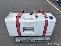 Gebrauchtes Original Volvo Trucks 21335679, 7421335679, 21149531, 7421149531, 21714563 FH II 2016 Kraftstofftank 550L