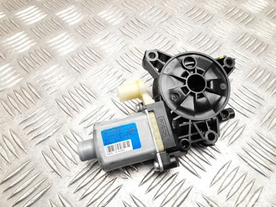 Kia 83450-J7000 / 83450J7000 CEE'D (CD) 2021 Moteur de lève-vitre Left Rear - Image 1