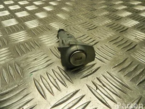 Škoda 6V0 837 168 / 6V0837168 FABIA III (NJ3) 2015 Serrure de porte