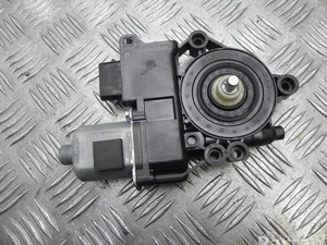 Kia 83450-2P010 / 834502P010 SORENTO II (XM) 2014 Moteur de lève-vitre