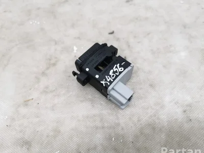 Ford H1BH19T562A Puma 2020 Interrupteur de température - Image 1