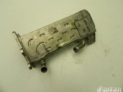 Mercedes-Benz A 651 140 00 75 / A6511400075 E-CLASS (W212) 2010 Refroidisseur - Image 1