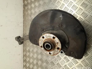 Audi 4H0 407 242 M / 4H0407242M A8 (4H_) 2015 Logement de roulement de roue Right Front