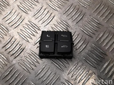 Audi 4M0 959 511 C / 4M0959511C Q7 (4M) 2019 Switch for electically folding trailer hitch - Image 1