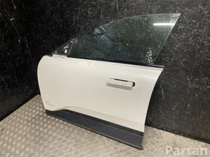 Polestar 4 2025 Durys kairė priekis