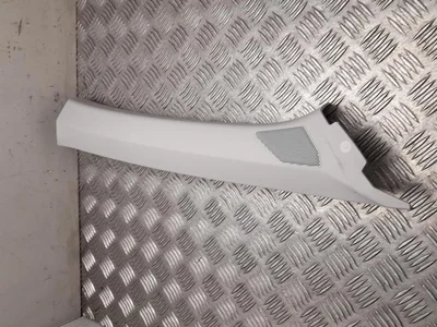 Volkswagen 683SK7 T-Roc (A11/AC7) 2018 Apdaila, A-atrama (priekinė) dešinė pusė - Nuotrauka 1