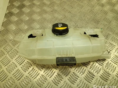 Polestar 8891682605 4 2025 Vase d'expansion du liquide de refroidissement - Image 1