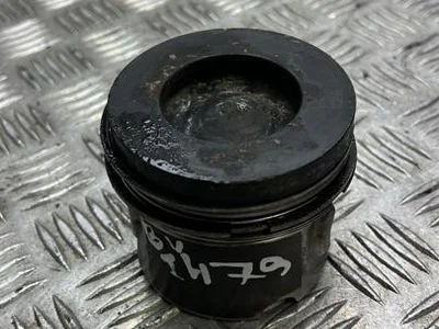 BMW 11257812585, 11257812596 5 (F10) 2013 Piston - Image 1