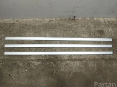 Porsche 7P5861465 CAYENNE (92A) 2012 Garniture /moulage - Image 1