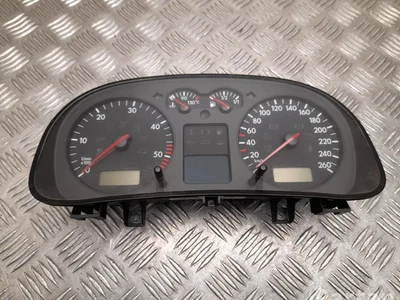 Volkswagen 1J0 920 882 C / 1J0920882C GOLF IV Variant (1J5) 1999 Tableau de bord - Image 1