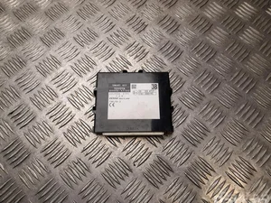 Toyota 89990-47102 / 8999047102 PRIUS PLUS (_W4_) 2015 Unité de contrôle pour l'accès et l'autorisation de démarrage (kessy)