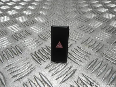 Toyota 15D509 PRIUS (_W5_) 2017 Éclairage d'urgence / interrupteur de danger - Image 1