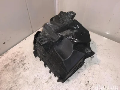 Volvo 30636830 V70 II (SW) 2007 Boîtier de filtre à air - Image 1