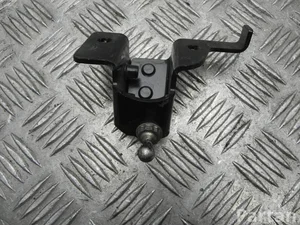 Lamborghini 4T0 809 506 B / 4T0809506B Huracán LP 580-2 2017 Скоба