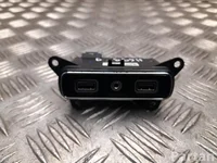 Jeep 68323663AD GRAND CHEROKEE IV (WK, WK2) 2018 Įvesties įrenginys AUX USB