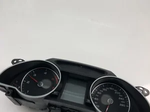 Audi 8T0920930D A5 (8T3) 2015 Prietaisų skydelis (spidometras) mph km/h