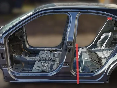 Opel Mokka II e 2022 Partie arrière complète (carrosserie) - Image 1