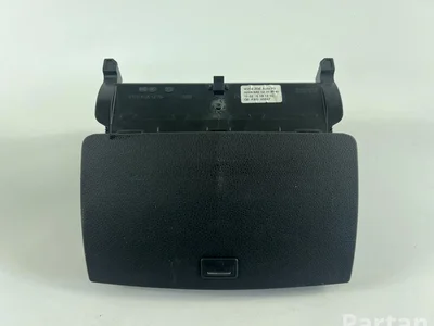 Mercedes-Benz A2046801231 C-CLASS (W204) 2013 Ecran - Image 1