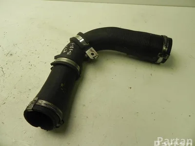 Ford 9677237680 FIESTA VI 2012 Prise d'air / Conduit d'air d'admission - Image 1