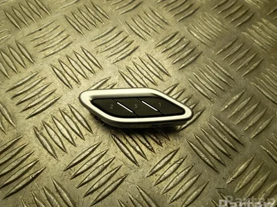 Maserati E0201223, 33313141 GHIBLI (M157) 2015 Interrupteur à mémoire pour le réglage du siège - Image 1