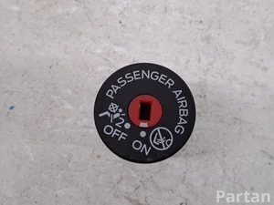 Ford JX7T14B268AA, JX7T14B268 Focus IV (C519) estate 2019 Schlüsselschalter für Deaktivierung des Beifahrerairbags