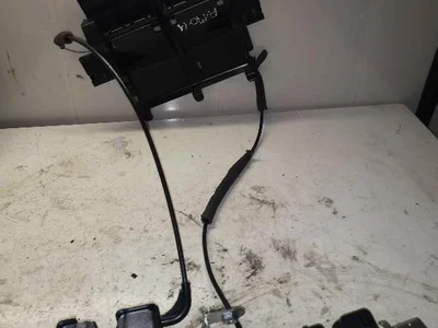 Volvo 30727872 S80 II (AS) 2008 Verrouillage du dossier arrière - Image 1