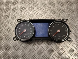 Mercedes-Benz A 213 900 80 19 / A2139008019 KLASA E T-Model (S213) 2017 Deska rozdzielcza mph Automatyczna skrzynia biegów