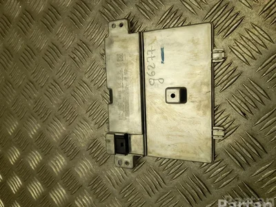 Tesla 1755100-00-D / 175510000D MODEL 3 2022 Bouton de chargement sans fil - Image 1