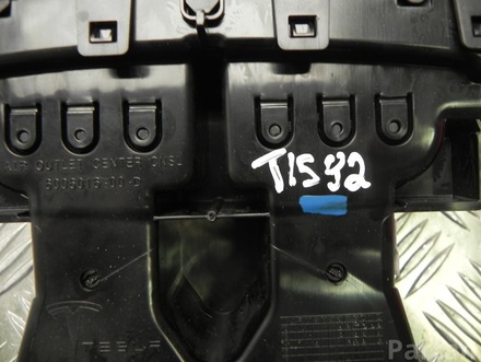 TESLA 6006016-00-D / 600601600D MODEL S 2015 Air vent