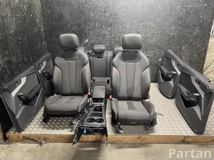 Audi A5 Sportback (F5A) 2021 Fotele, Kanapa, Komplet Panel drzwi Podłokietnik 