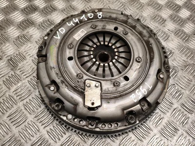 Renault 302054176R MASTER III Box (FV) 2021 Clutch Kit - Image 1