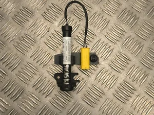 BMW D80939 L / D80939L 5 (G30) 2021 Actionneur de protection des piétons