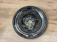 Volkswagen 04E105266K Golf VIII (CD1) 2021 Koło zamachowe