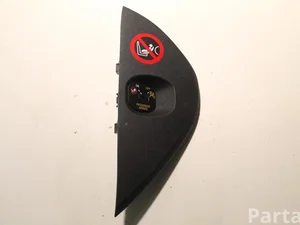 Volvo 30755646 XC60 2011 Panelės šoninė apdaila kairė