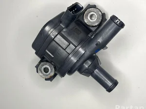 Toyota G904033050 COROLLA (E210) Estate 2019 Pompe à eau