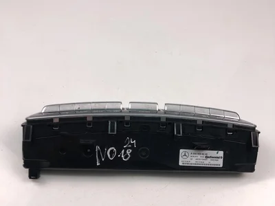 Mercedes-Benz A2059058505 C-CLASS (W205) 2015 Contrôle automatique de la climatisation - Image 1